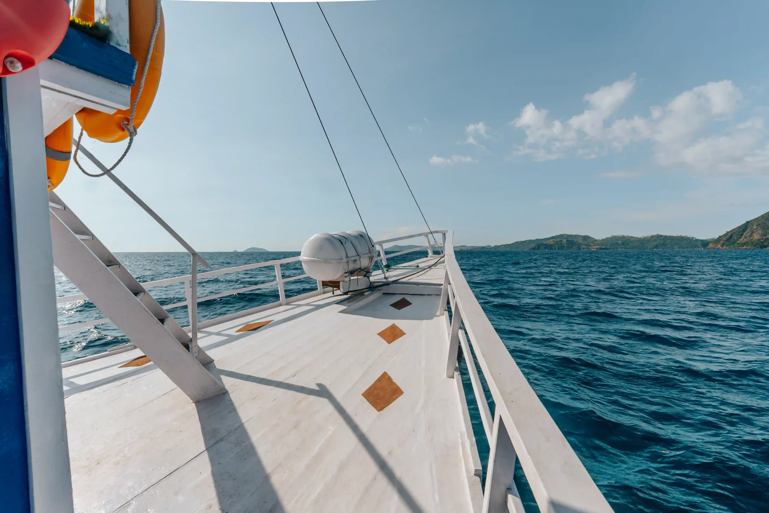 Private Superior Phinisi Charter Komodo 3 Island