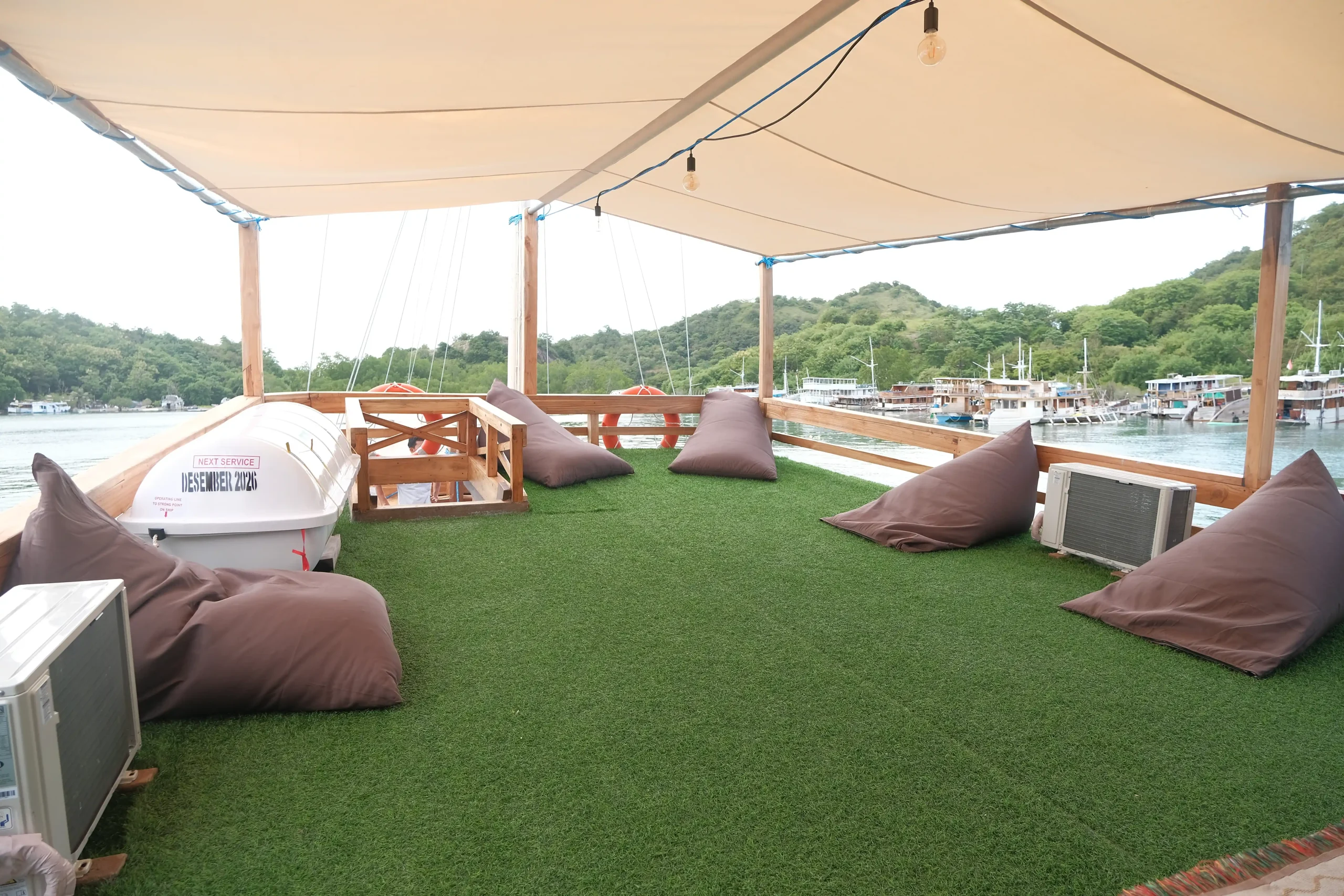 Komodo Liveaboard Deluxe Phinisi Arora