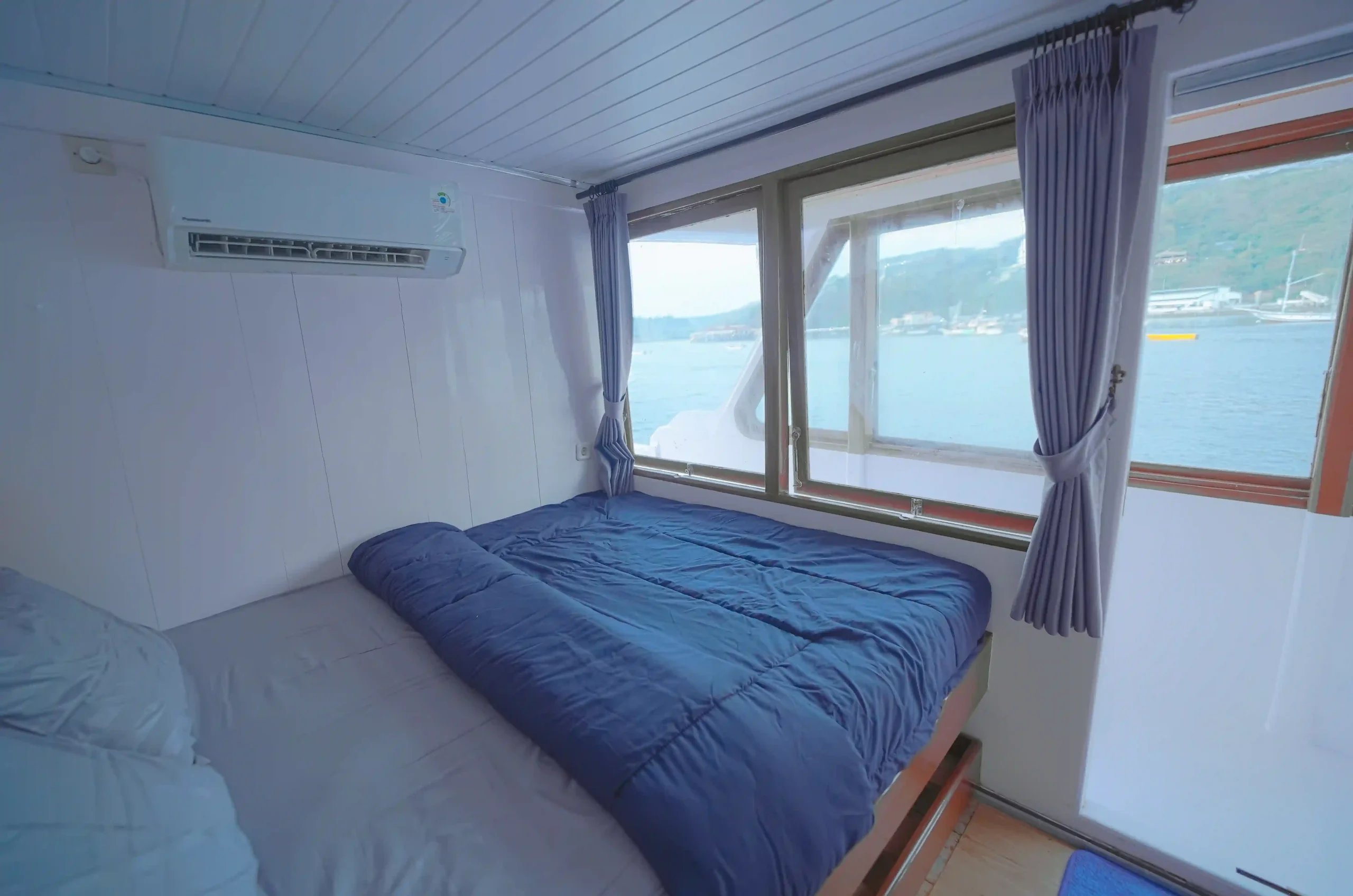 Sewa Kapal Phinisi Deluxe Labuan Bajo Gaisan