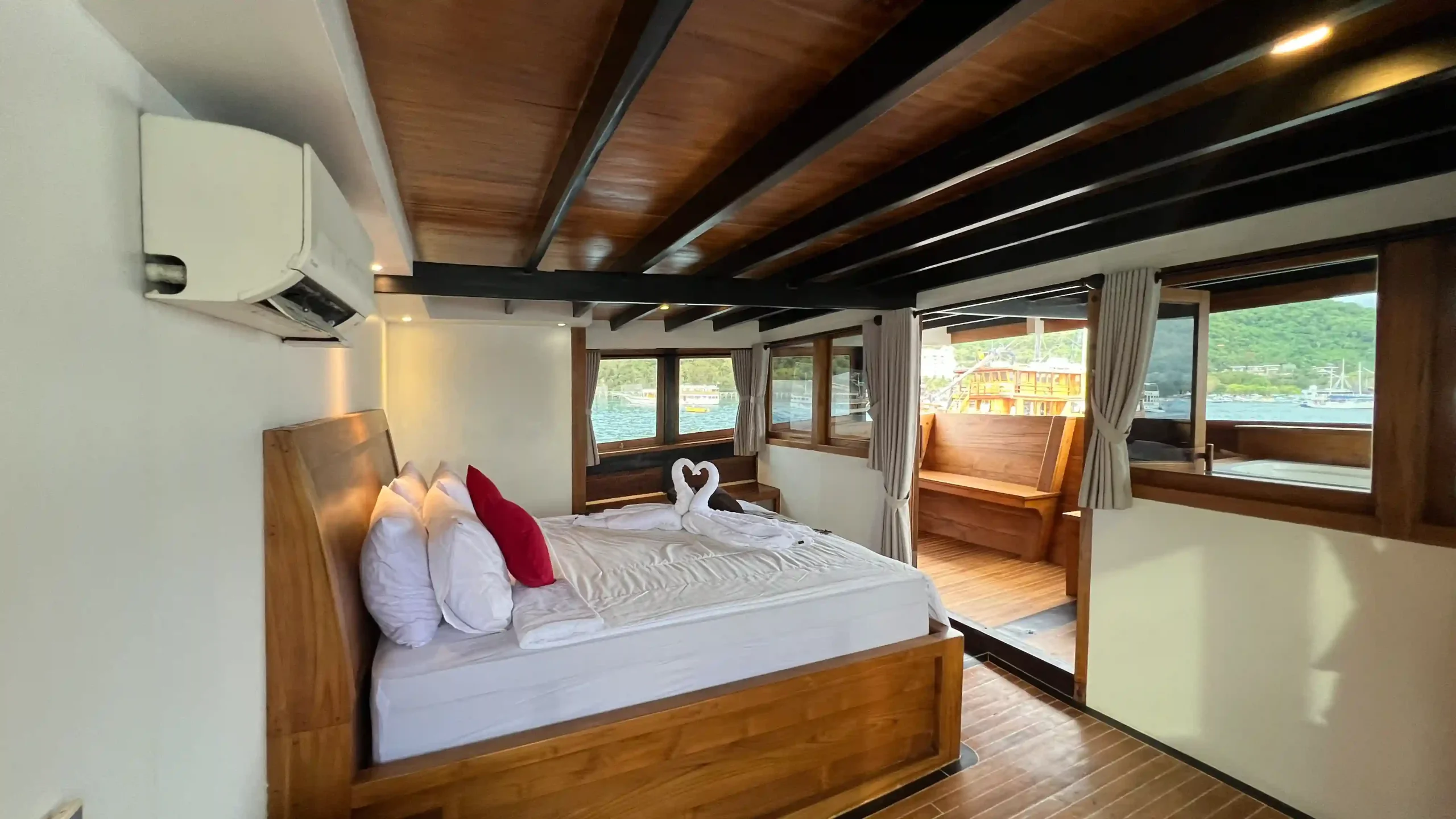 Sewa Kapal Phinisi Luxury Labuan Bajo Panrita