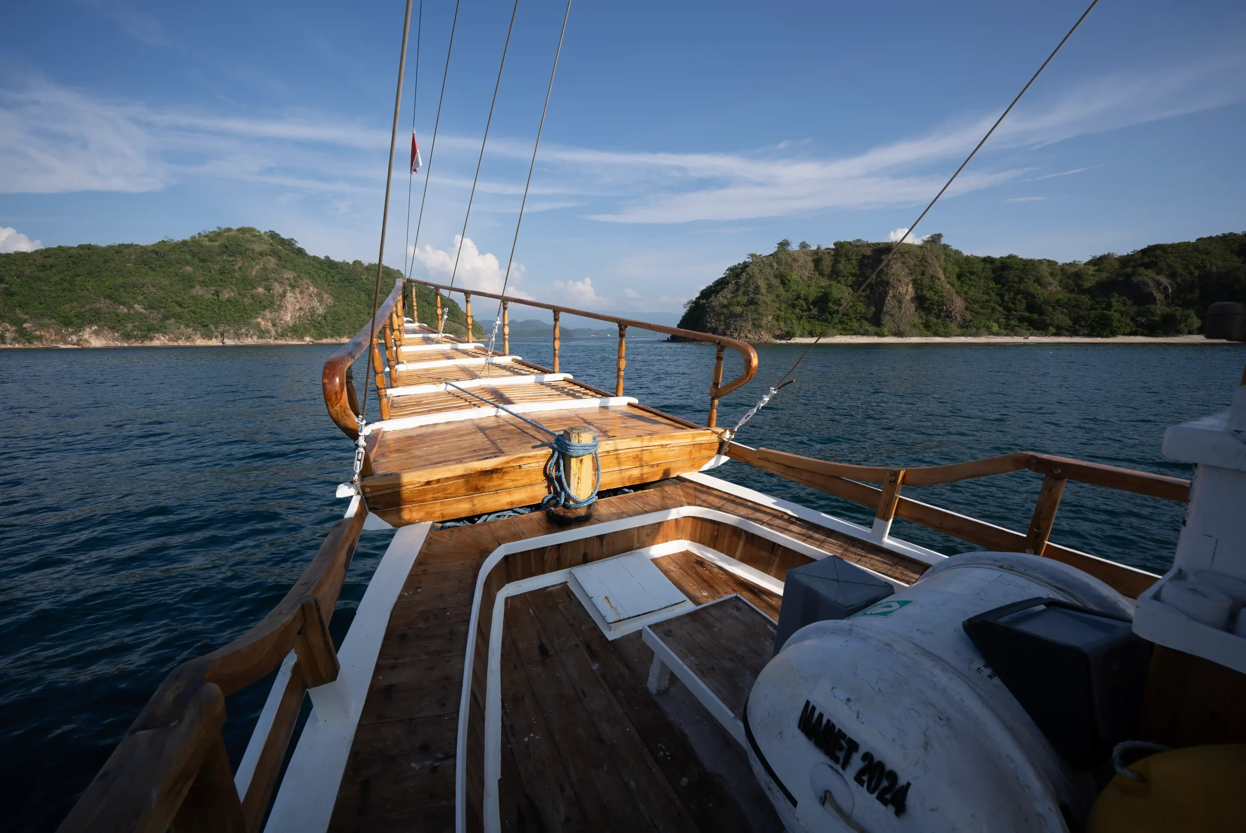 Open Trip Labuan Bajo Kapal Phinisi Superior NK 1