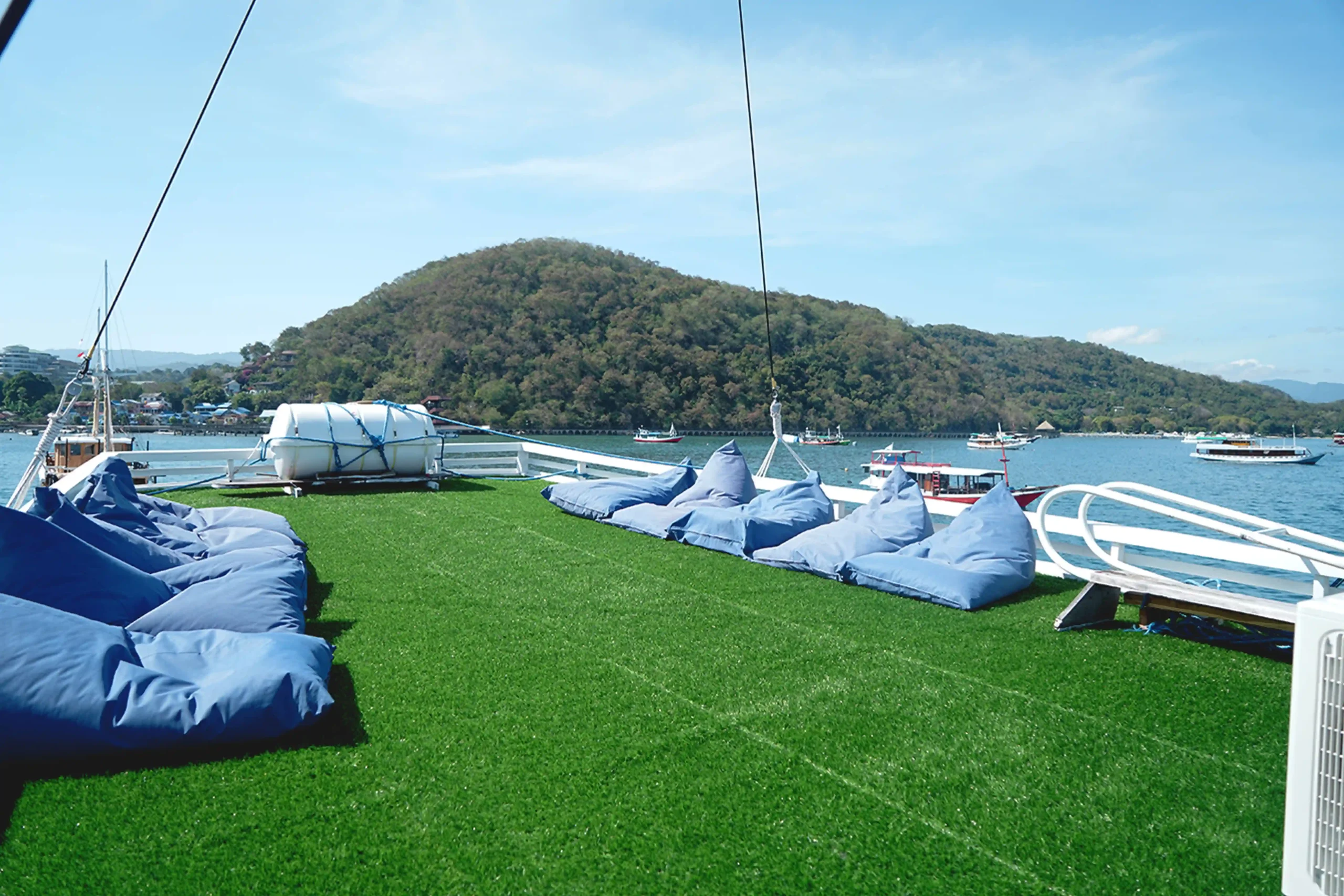 Sewa Kapal Phinisi Luxury Labuan Bajo Tara