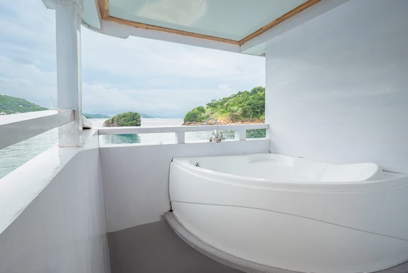 Signature Cabin