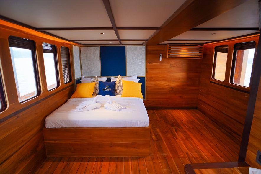 Osaka Cabin