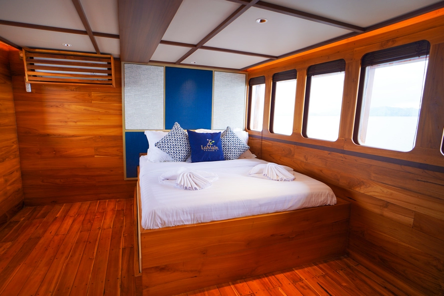 Osaka Cabin