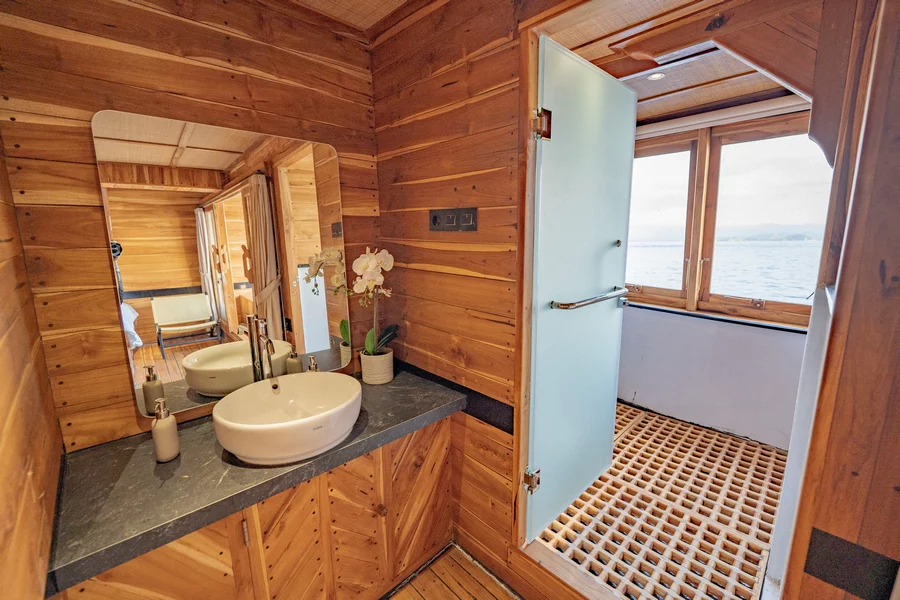 Master Cabin