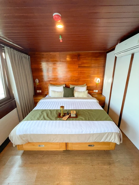 Deluxe Cabin 3