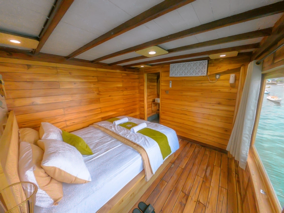 Signature Cabin 1