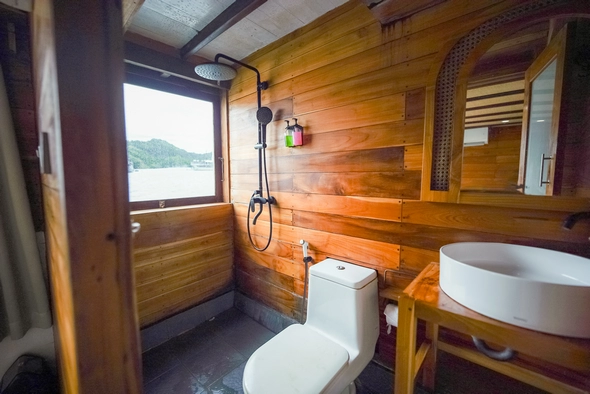 Signature Cabin 2