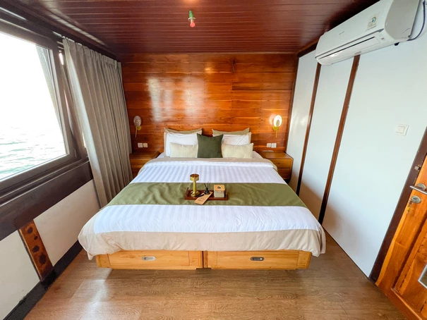 Deluxe Cabin 1