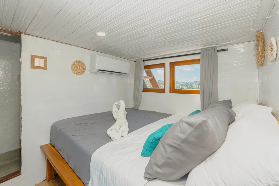 Private Cabin 3