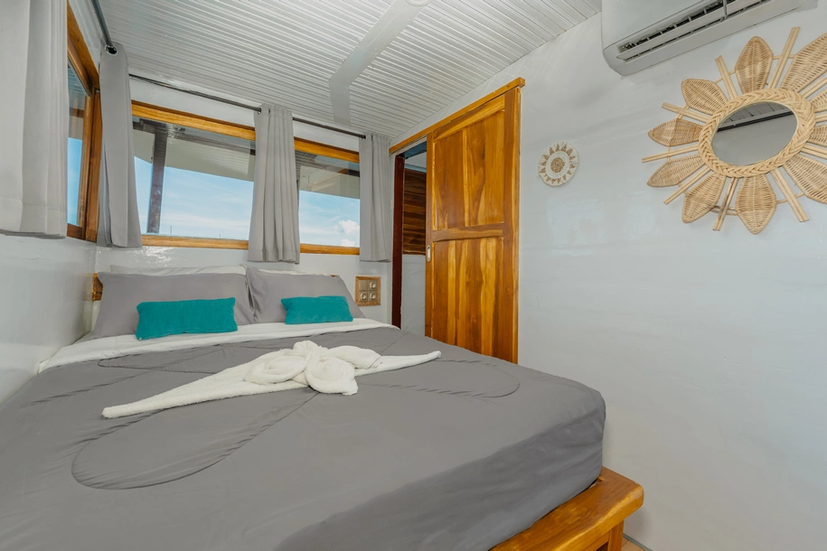 Private Cabin 4