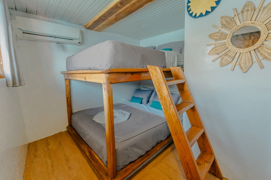 Shared Cabin 6