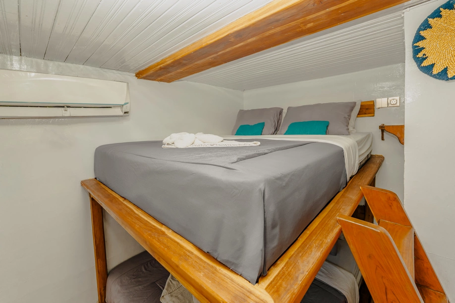 Shared Cabin 6