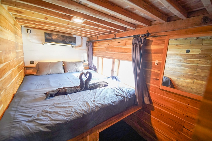 Signature Cabin 1